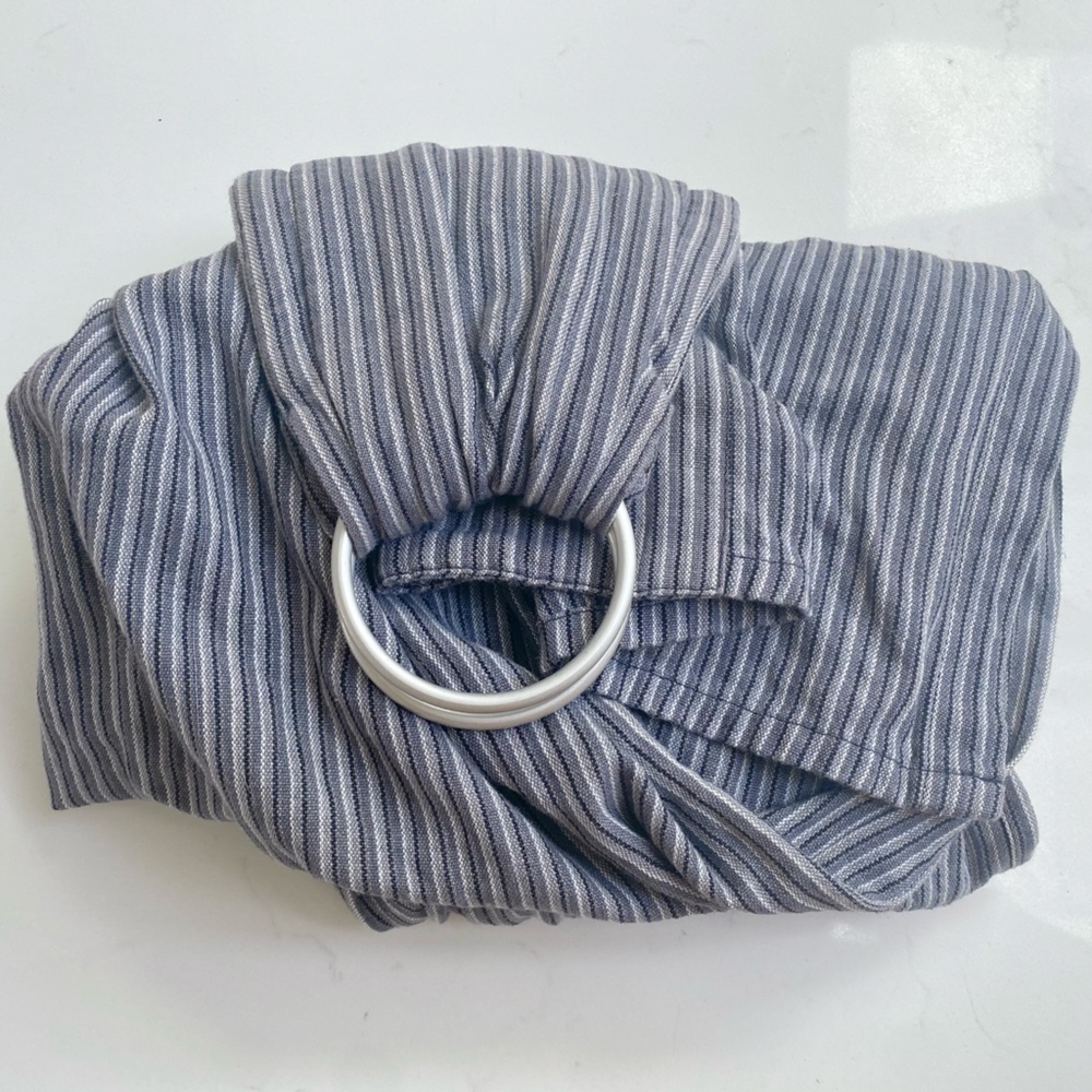 Maya Wrap Ring Sling Baby Carrier, size medium